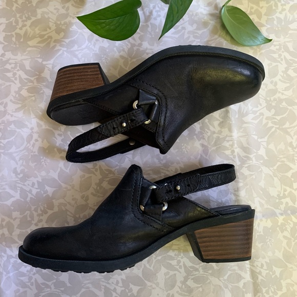 Teva Women’s Black Leather Roxy Mules - Picture 2 of 8